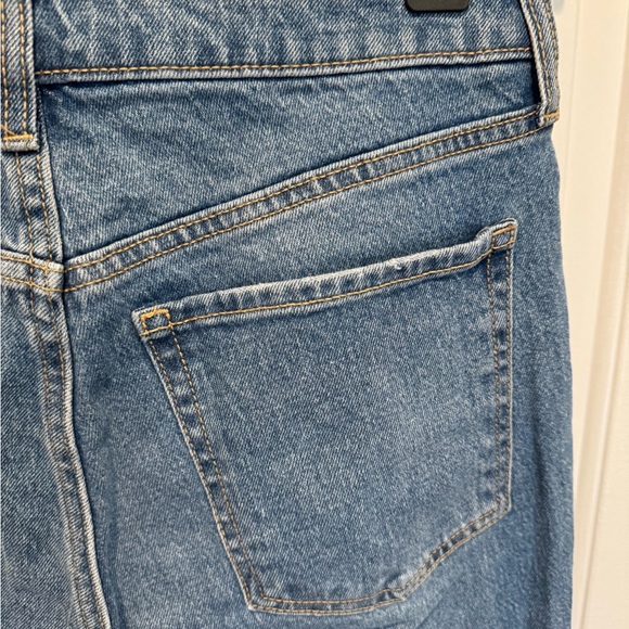 Old Navy High Rise OG Loose Secret-Smooth Pockets Medium Wash Jeans Size 6 - Picture 3 of 14